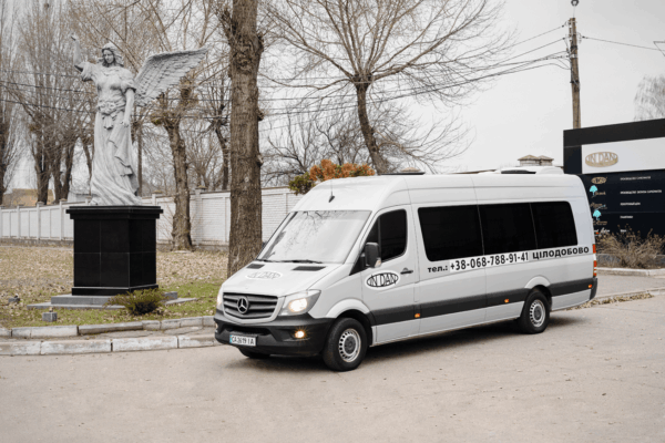 Послуги катафалк ціна Київ: особливості, види та орієнтовні тарифи